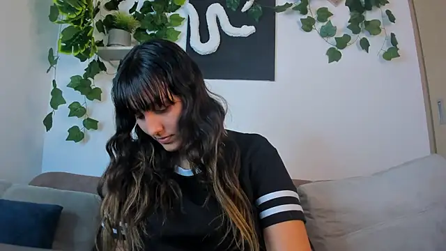 nataliepeterson online show from October 4, 12:23 am