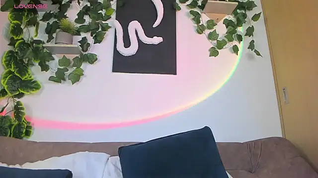 nataliepeterson online show from March 15, 11:17 pm