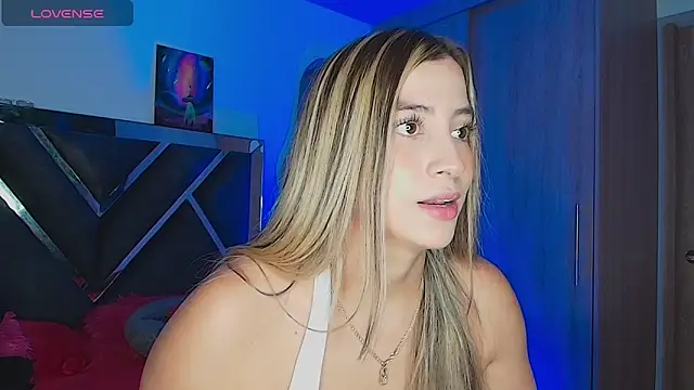 Issabela G1 online show from December 1, 5:47 pm