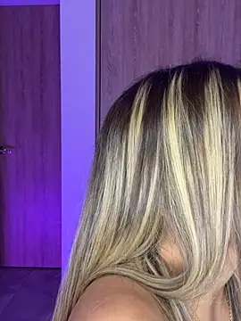 Issabela G1 online show from January 13, 1:31 am