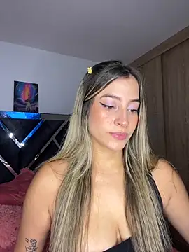 Issabela G1 online show from September 15, 8:53 pm