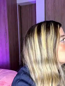 Issabela G1 online show from January 11, 4:30 am