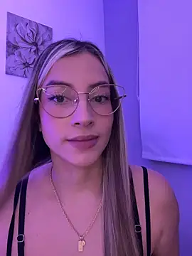 Issabela G1 online show from May 16, 3:16 am