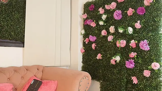 julieta aguilar1 online show from April 16, 9:39 pm