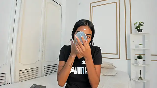 julieta aguilar1 online show from March 12, 7:07 pm