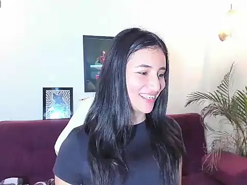 paulinamoons1 online show from December 14, 5:24 am