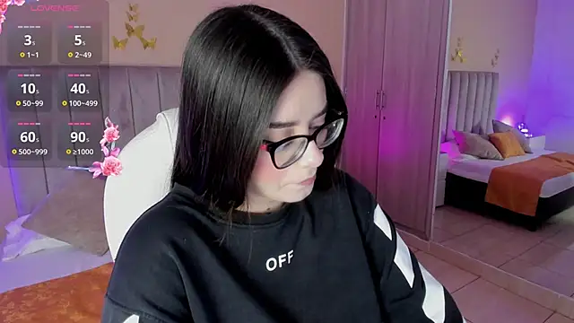 Charlotte Olsen  online show from September 18, 7:28 pm