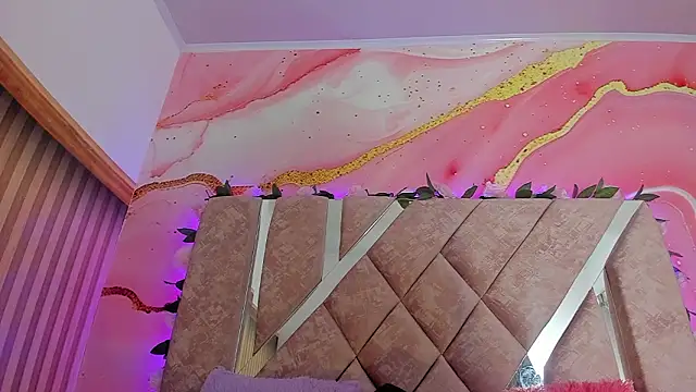 Snapshot of Bella__sweet chatting on February 28, 10:37 am Bella sweet online show from February 28, 10:37 am