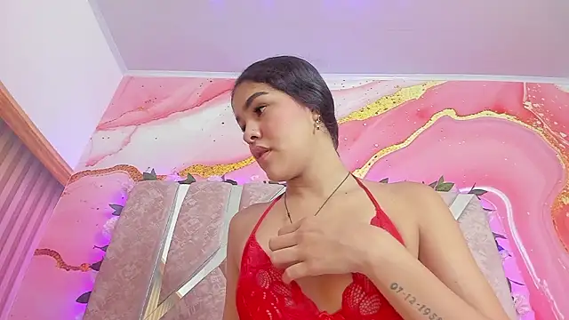 Snapshot of Bella__sweet chatting on February 11, 11:10 am Bella sweet online show from February 11, 11:10 am