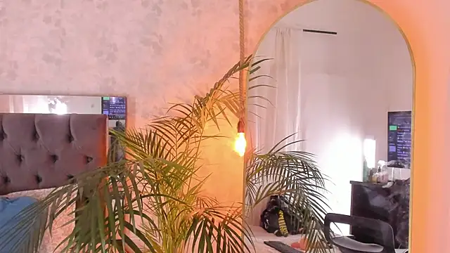 Snapshot of pixy_20 chatting on November 28, 7:47 pm pixy 20 online show from November 28, 7:47 pm