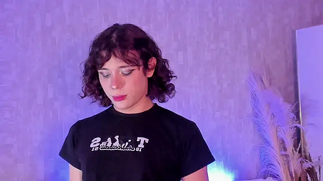 Snapshot of pixy_20 chatting on September 24, 3:57 am pixy 20 online show from September 24, 3:57 am