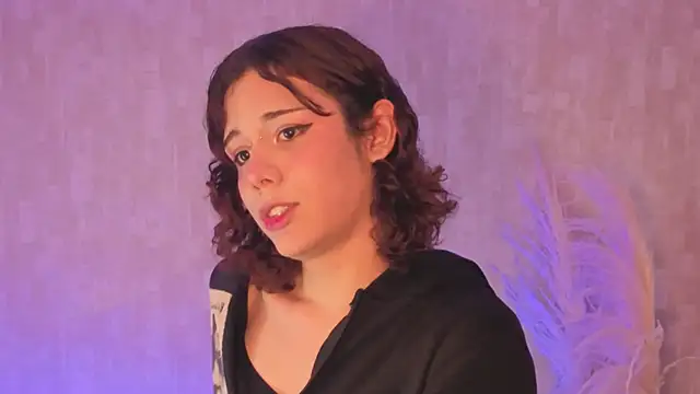 Snapshot of pixy_20 chatting on October 25, 4:22 am pixy 20 online show from October 25, 4:22 am