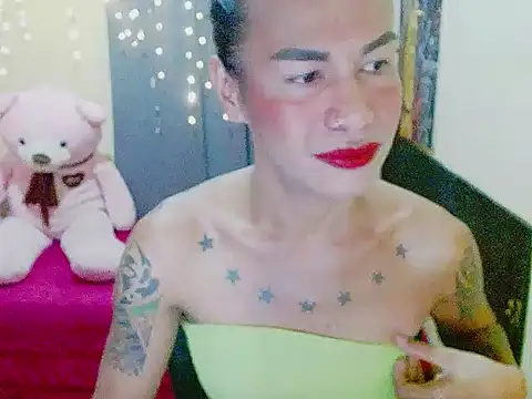 Snapshot of Indaypakay_ts chatting on November 7, 10:13 pm Indaypakay ts online show from November 7, 10:13 pm