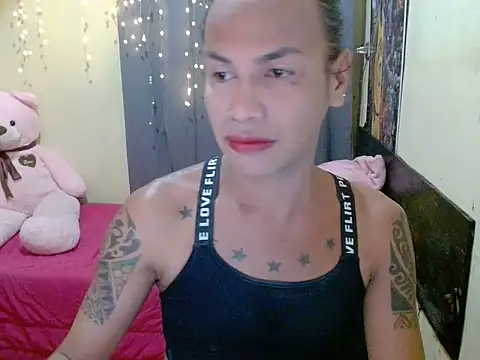 Snapshot of Indaypakay_ts chatting on October 5, 10:00 pm Indaypakay ts online show from October 5, 10:00 pm