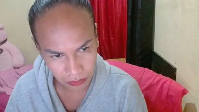 Snapshot of Indaypakay_ts chatting on December 1, 9:37 pm Indaypakay ts online show from December 1, 9:37 pm