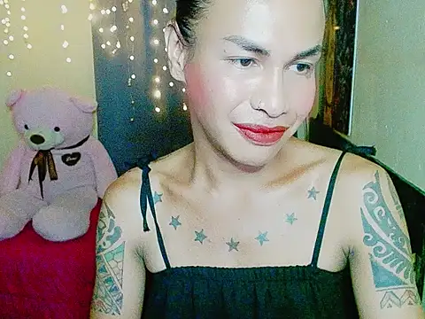 Snapshot of Indaypakay_ts chatting on October 31, 8:27 pm Indaypakay ts online show from October 31, 8:27 pm