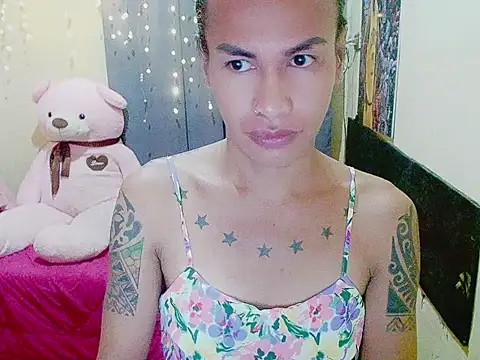 Snapshot of Indaypakay_ts chatting on November 6, 8:07 am Indaypakay ts online show from November 6, 8:07 am