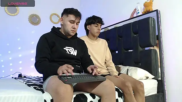 Valerio 22 online show from February 8, 11:02 pm