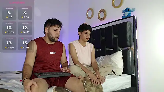 Snapshot of Valerio_22 chatting on November 18, 9:51 pm Valerio 22 online show from November 18, 9:51 pm