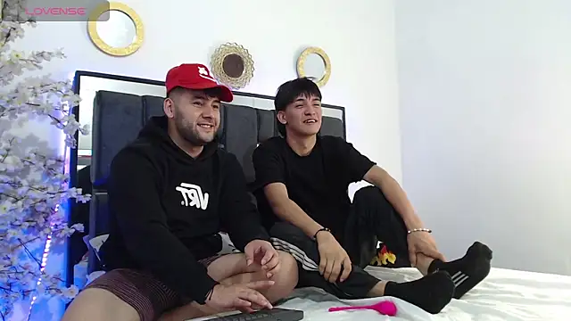 Snapshot of Valerio_22 chatting on October 21, 3:50 am Valerio 22 online show from October 21, 3:50 am