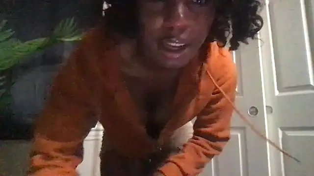 bambinokitt3n online show from April 19, 1:34 pm