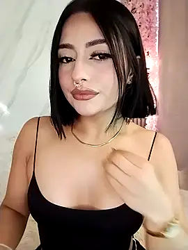 Snapshot of Nanda_Vixen chatting on September 13, 12:16 pm Nanda Vixen online show from September 13, 12:16 pm