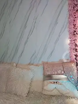 Nanda Vixen online show from December 1, 10:10 pm