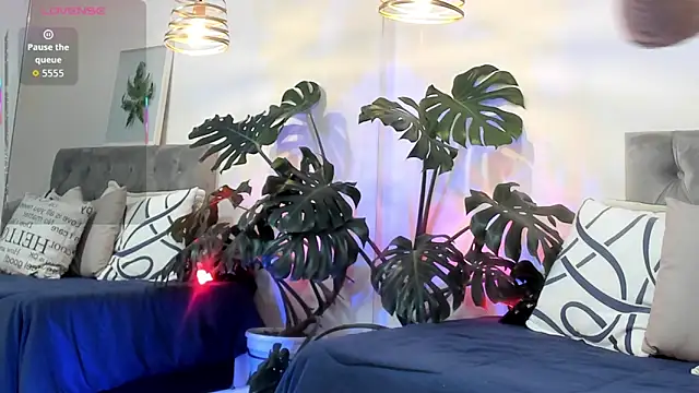 Snapshot of Nami_sunny chatting on November 8, 2:04 am Nami sunny online show from November 8, 2:04 am