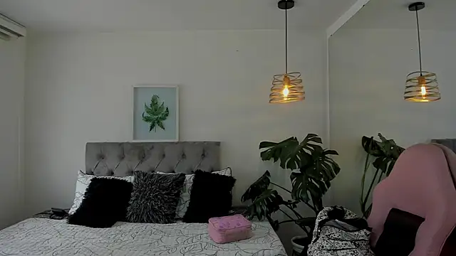 Snapshot of Nami_sunny chatting on December 2, 5:58 pm Nami sunny online show from December 2, 5:58 pm