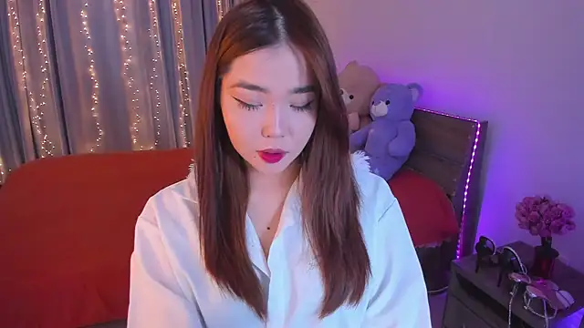 Dollyaa online show from April 4, 3:29 pm