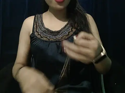 Yashi online show from May 1, 3:28 pm