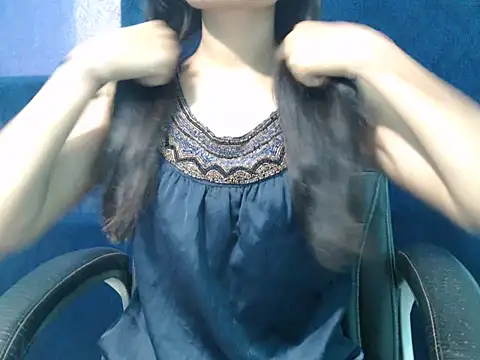 Snapshot of Yashi chatting on October 27, 8:37 am Yashi online show from October 27, 8:37 am