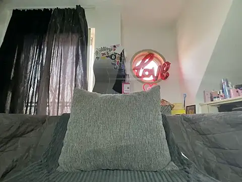 Tyraride online show from March 8, 3:59 pm