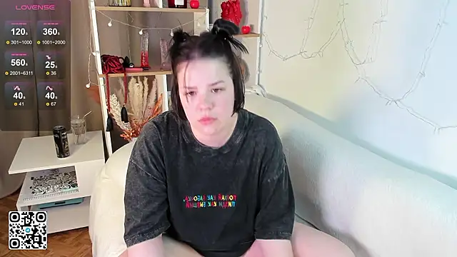 Lif love online show from February 8, 8:17 pm