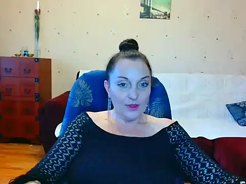 Alice3694 online show from March 12, 5:55 am