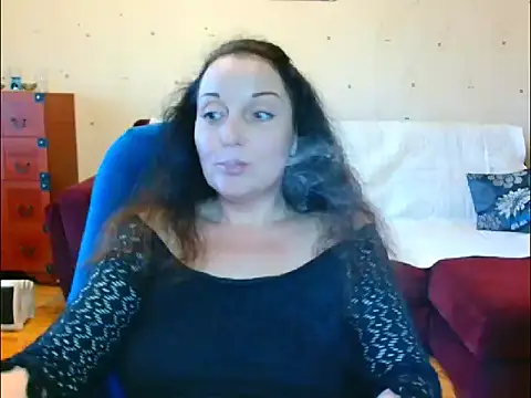 Alice3694 online show from April 15, 6:30 am