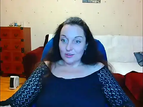 Alice3694 online show from April 16, 1:39 am