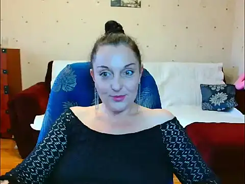 Alice3694 online show from March 20, 6:03 am