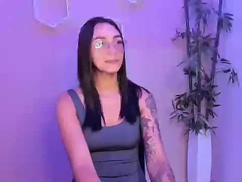 ASIAM BRUNET online show from March 9, 4:43 pm