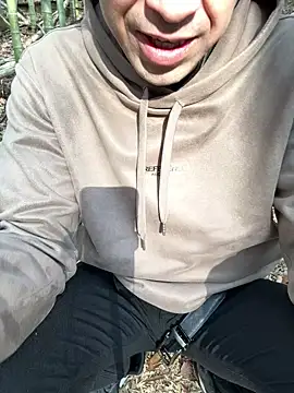 Hideen-real-face online show from February 6, 6:20 am