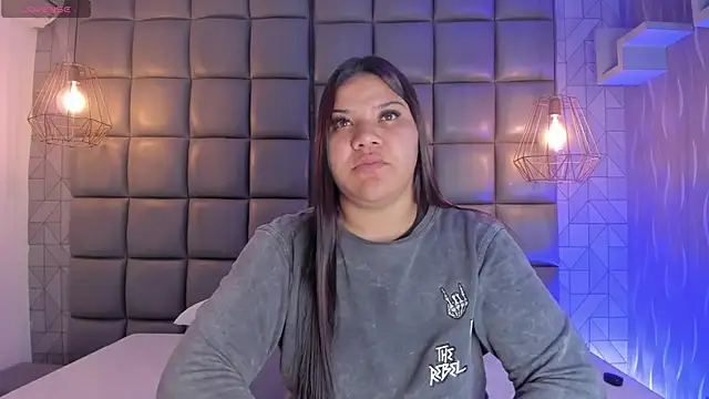 Snapshot of mile_uribe chatting on March 14, 3:04 am mile uribe online show from March 14, 3:04 am