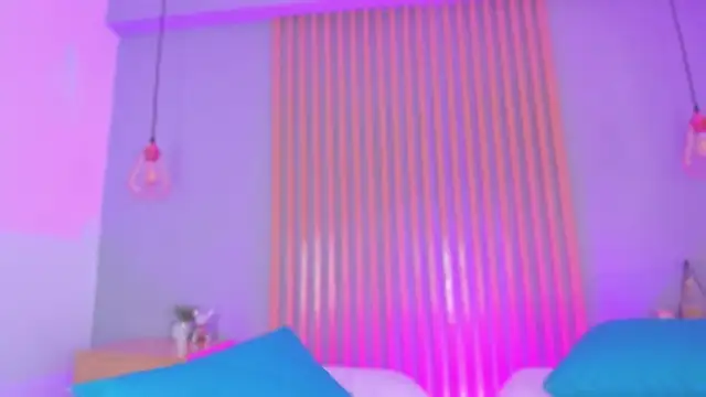 Snapshot of mile_uribe chatting on September 12, 3:50 am mile uribe online show from September 12, 3:50 am