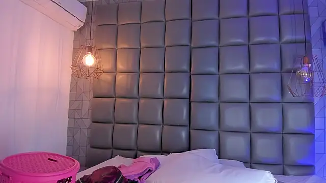 Snapshot of mile_uribe chatting on September 27, 3:12 am mile uribe online show from September 27, 3:12 am