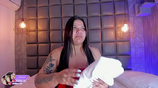 Snapshot of mile_uribe chatting on September 16, 3:40 am mile uribe online show from September 16, 3:40 am