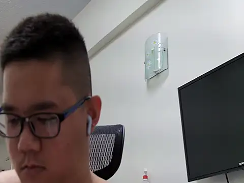 Fatballoonby online show from April 8, 5:14 pm