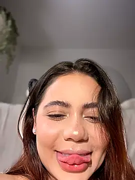 Aryrosee online show from March 23, 11:59 pm