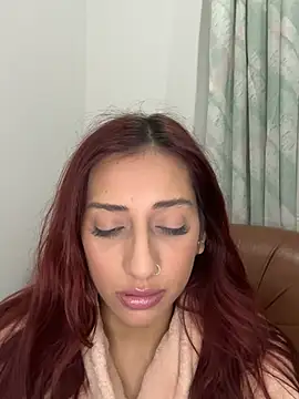 julialupato1606 online show from February 5, 9:21 pm