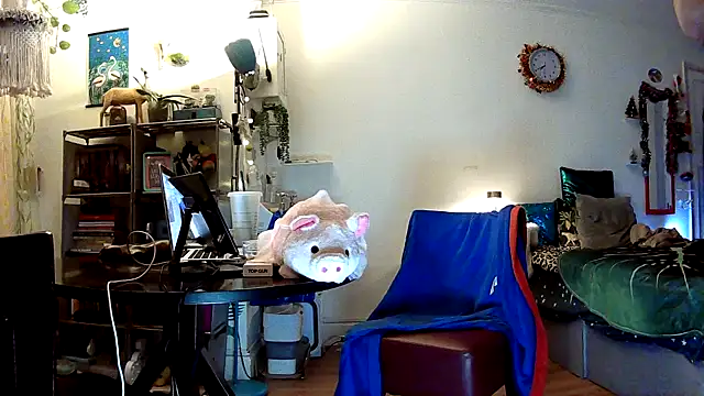 Snapshot of lextalon chatting on December 28, 7:44 am lextalon online show from December 28, 7:44 am
