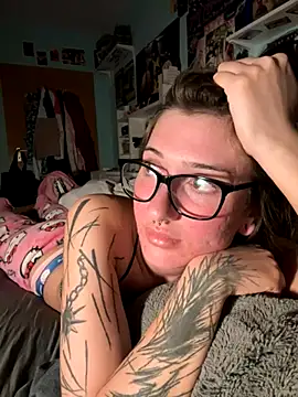 Snapshot of SonjaPrivat69_ chatting on September 26, 7:21 pm SonjaPrivat69 online show from September 26, 7:21 pm