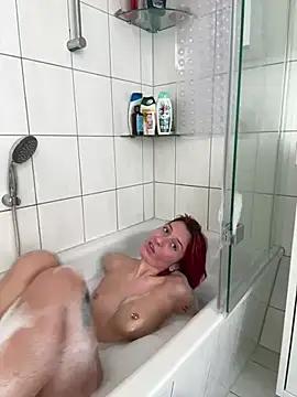 Snapshot of SonjaPrivat69_ chatting on January 19, 12:28 pm SonjaPrivat69 online show from January 19, 12:28 pm